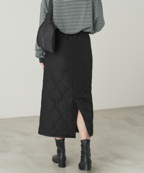 Chaco closet（チャコ クローゼット）の「タフタ キルティングタイトスカート（スカート・レディース・ライトベージュ/ブラック/カーキ・FREE）」の16枚目の写真