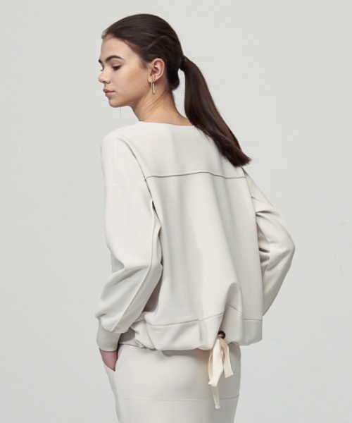 ACUD（アクド）の「【ACUD 】コンフォートリボン ディテールトップ / Comfort Ribbon Detail Top（スウェット・レディース・ブラック/オフホワイト/オリーブ・FREE）」の2枚目の写真