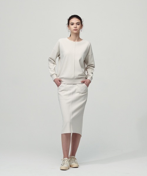 ACUD（アクド）の「【ACUD 】コンフォートリボン ディテールトップ / Comfort Ribbon Detail Top（スウェット・レディース・ブラック/オフホワイト/オリーブ・FREE）」の10枚目の写真