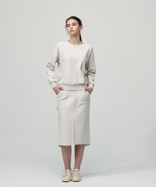 ACUD（アクド）の「【ACUD 】コンフォートリボン ディテールトップ / Comfort Ribbon Detail Top（スウェット・レディース・ブラック/オフホワイト/オリーブ・FREE）」の4枚目の写真