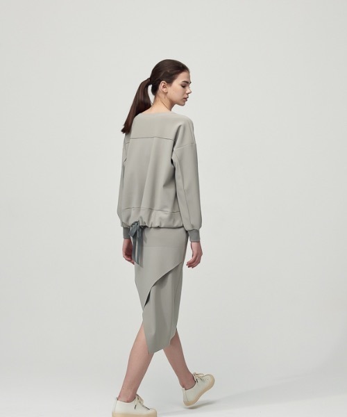 ACUD（アクド）の「【ACUD 】コンフォートリボン ディテールトップ / Comfort Ribbon Detail Top（スウェット・レディース・ブラック/オフホワイト/オリーブ・FREE）」の20枚目の写真