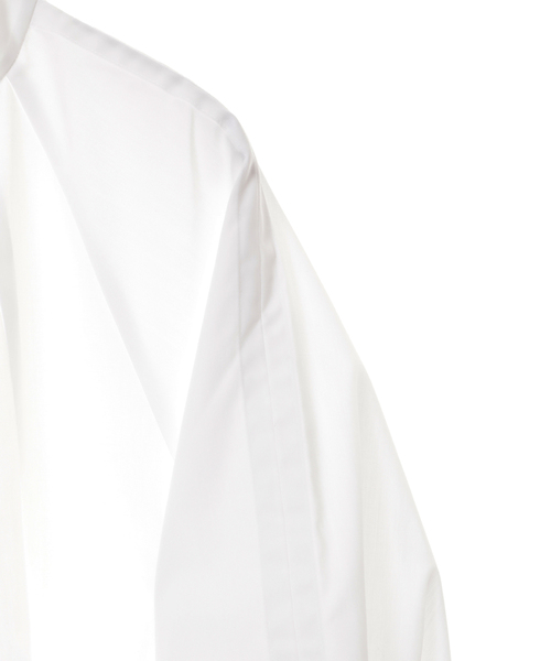 Tiara（ティアラ）の「スタンドカラーボリュームシャツ（シャツ/ブラウス・レディース・ホワイト/ブラック/その他・FREE）」の9枚目の写真