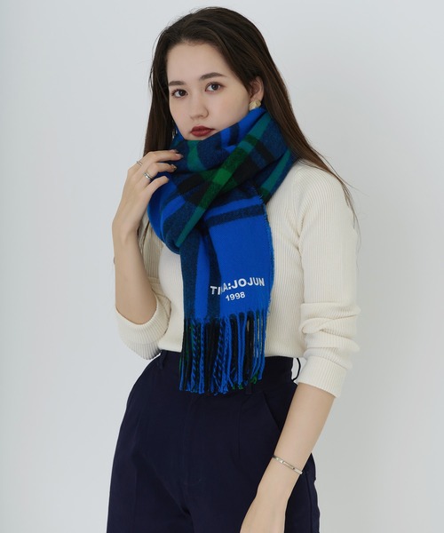 TINA：JOJUN（ティーナジョジュン）の「ユニセックス チェックマフラー TINA：JOJUN（マフラー・レディース・イエロー/ブルー/ライトグレー・F）」の13枚目の写真