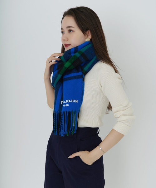 TINA：JOJUN（ティーナジョジュン）の「ユニセックス チェックマフラー TINA：JOJUN（マフラー・レディース・イエロー/ブルー/ライトグレー・F）」の14枚目の写真
