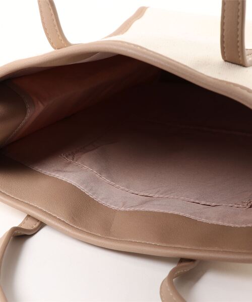 ehka sopo（エヘカソポ）の「ボアポシェット付パイピングトートバッグ（トートバッグ・レディース・ブラウン/モカ/キナリ・ﾌﾘ-）」の8枚目の写真