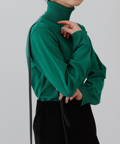 COLONY 2139(コロニートゥーワンスリーナイン)の「リサイクルポリPBTニット(タートルネック)(ニット/セーター・レディース・アイボリー/グリーン/ブラック/グレー/ブルー/グリーン系その他・SMALL/MEDIUM/LARGE)」の5枚目の写真