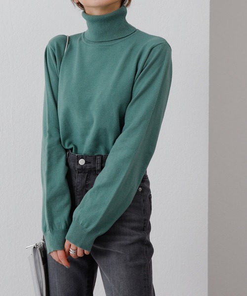 COLONY 2139(コロニートゥーワンスリーナイン)の「リサイクルポリPBTニット(タートルネック)(ニット/セーター・レディース・アイボリー/グリーン/ブラック/グレー/ブルー/グリーン系その他・SMALL/MEDIUM/LARGE)」の22枚目の写真