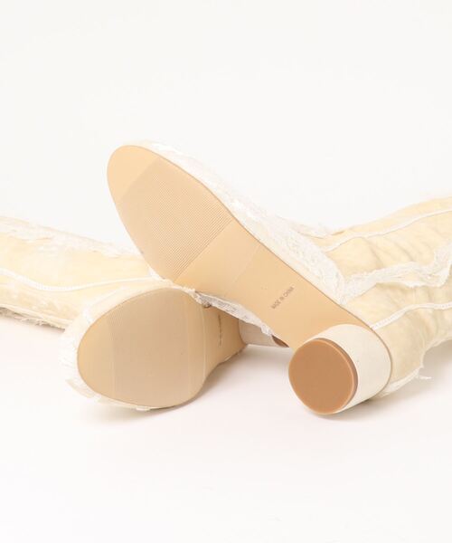 merry jenny（メリージェニー）の「フリルベロアニーブーツ（ブーツ・レディース・ブラック/アイボリー・MEDIUM/LARGE）」の3枚目の写真