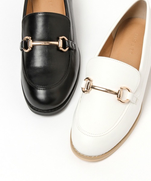 LEPSIM（レプシィム）の「ビットツキローファー　264166（ローファー・レディース・ホワイト/ブラック・SMALL/MEDIUM/LARGE）」の5枚目の写真