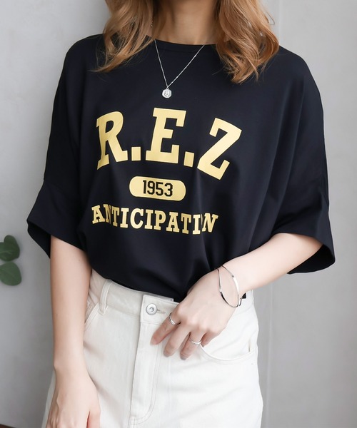 Social GIRL（ソーシャルガール）の「スリットドルマンムジロゴTシャツ（Tシャツ/カットソー・レディース・ブラック/オフホワイト/モカ/ワイン/グレイッシュベージュ/チャコール/グリーン/ホワイト系その他/ベージュ系その他/ブラック系その他/イエロー×グレー/スモークピンク/イエロー・M）」の4枚目の写真