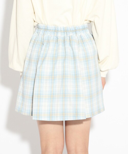 PINK-latte（ピンクラテ）の「◆【ニコラ掲載】ポケット付プリーツスカート（スカート・キッズ・ベージュ系その他4/グレー系1/サックスブルー系1/ベージュ系1/ブルー系3/ブルー系6/グレー系その他2・15 /14/16）」の10枚目の写真