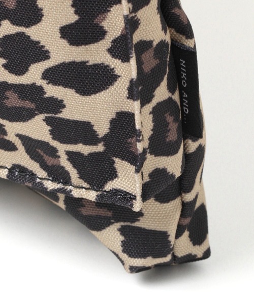 niko and...(ニコアンド)の「ワッシャーヘルメットミニショルダーバッグ(ショルダーバッグ・メンズ・ブラック/オリーブ/その他1/その他2・FREE)」の17枚目の写真