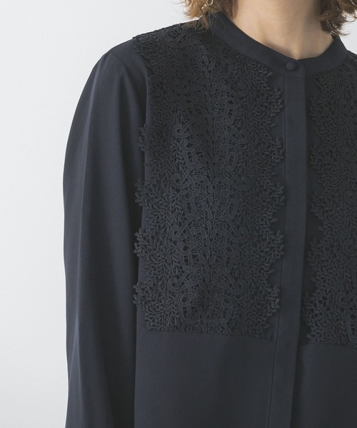 URBAN RESEARCH ROSSO（アーバンリサーチロッソ）の「ウォッシャブルレースブラウス（シャツ/ブラウス・レディース・ブルー系その他/オフホワイト/ネイビー・FREE）」の20枚目の写真