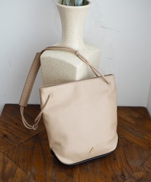 Rb 2tone Round OneShoulder