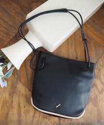 Rb 2tone Round OneShoulder