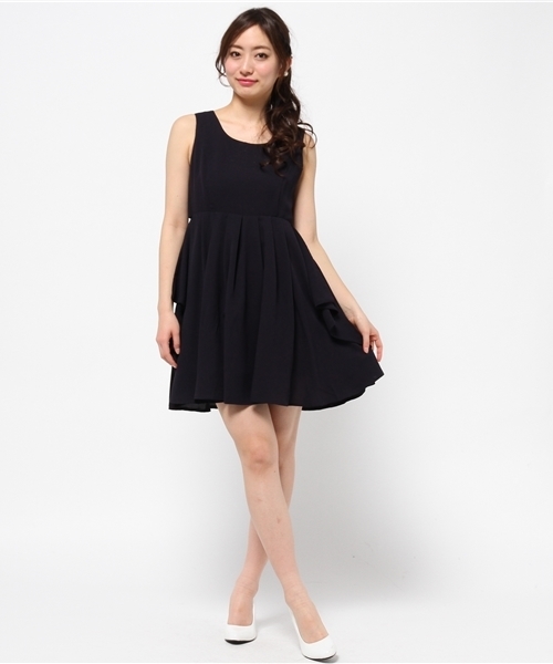 LIMITLESS LUXURY(リミットレスラグジュアリー)の「★店頭人気商品★バックリボンドレス。(ワンピース・レディース・グリーン/ネイビー/ピンク・38/36)」の7枚目の写真