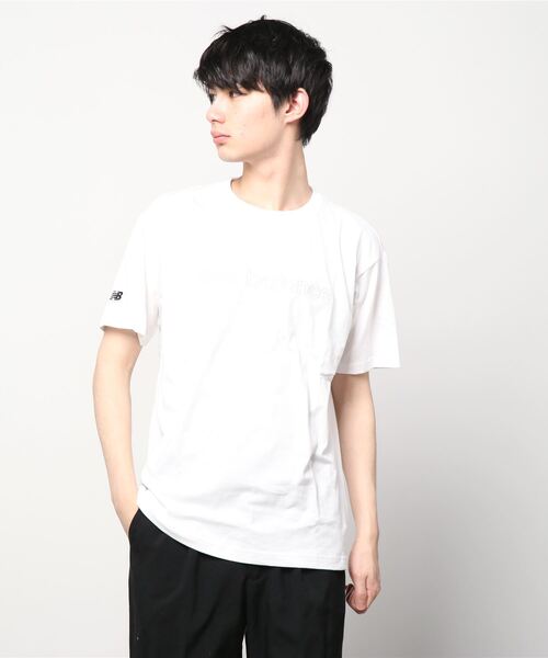 NEW BALANCE（ニューバランス）の「【別注】ニューバランス New Balance リニアロゴショートスリーブTシャツ_ 限定コラボ（Tシャツ/カットソー・メンズ・ホワイト/ブラック・L/M/S/LL）」の2枚目の写真