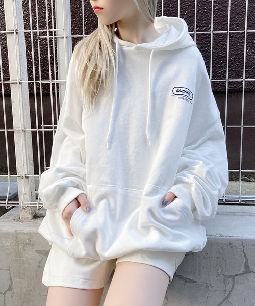 Figments（フィグメンツ）の「ORIGINALパーカー（パーカー・レディース・ホワイト/ブラック/パープル/ピンク・FREE）」の2枚目の写真