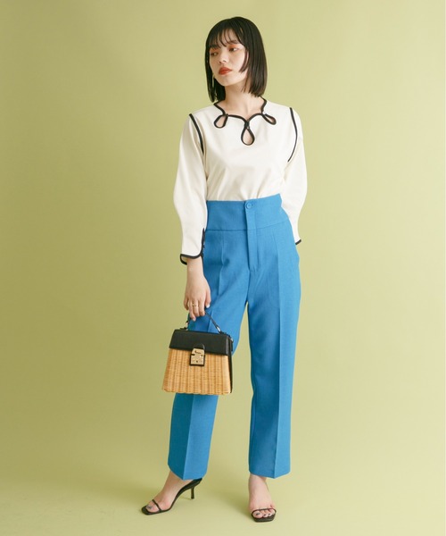 Eimee Law(エイミーロウ)の「涙開きネックパイピングトップス(Tシャツ/カットソー・レディース・アイボリー/ブラック/ネイビー系/ホワイト系・38)」の6枚目の写真
