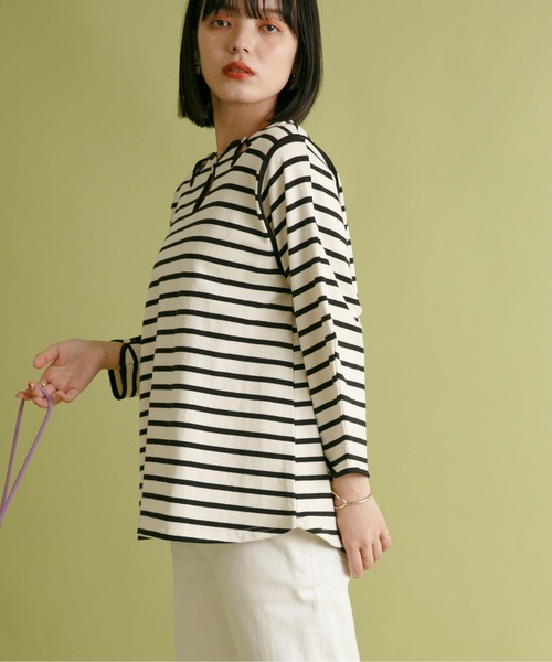 Eimee Law(エイミーロウ)の「涙開きネックパイピングトップス(Tシャツ/カットソー・レディース・アイボリー/ブラック/ネイビー系/ホワイト系・38)」の16枚目の写真