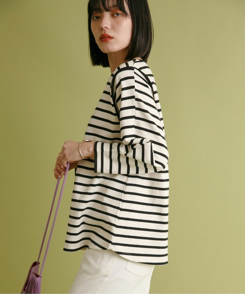 Eimee Law(エイミーロウ)の「涙開きネックパイピングトップス(Tシャツ/カットソー・レディース・アイボリー/ブラック/ネイビー系/ホワイト系・38)」の17枚目の写真