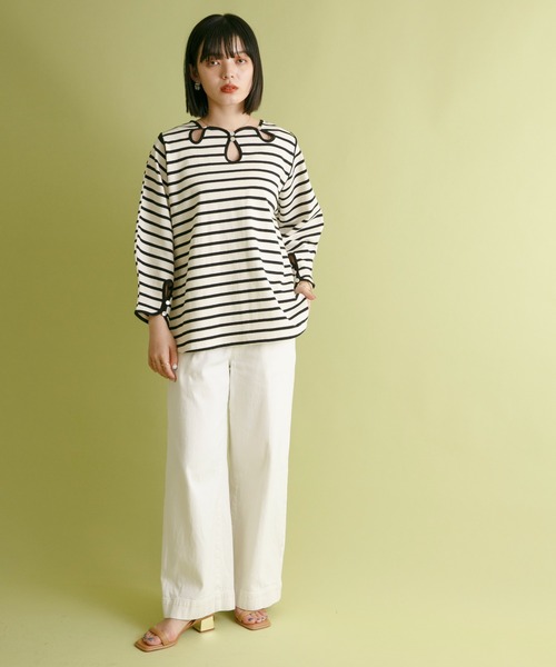 Eimee Law(エイミーロウ)の「涙開きネックパイピングトップス(Tシャツ/カットソー・レディース・アイボリー/ブラック/ネイビー系/ホワイト系・38)」の22枚目の写真