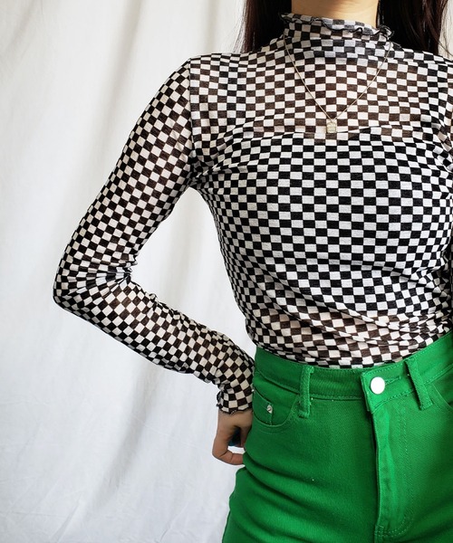 me+em select（ミームセレクト）の「ブロックチェックシアーハイネックメロートップス 【韓国製】（Tシャツ/カットソー・レディース・ブラック/ベージュ・FREE）」の20枚目の写真