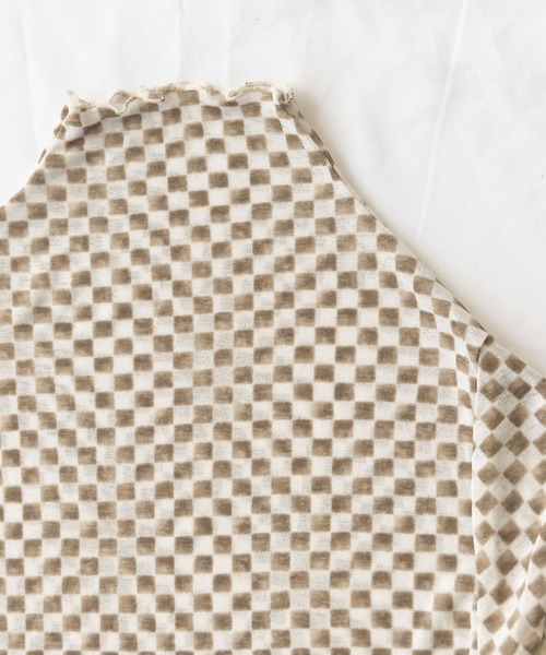 me+em select（ミームセレクト）の「ブロックチェックシアーハイネックメロートップス 【韓国製】（Tシャツ/カットソー・レディース・ブラック/ベージュ・FREE）」の5枚目の写真