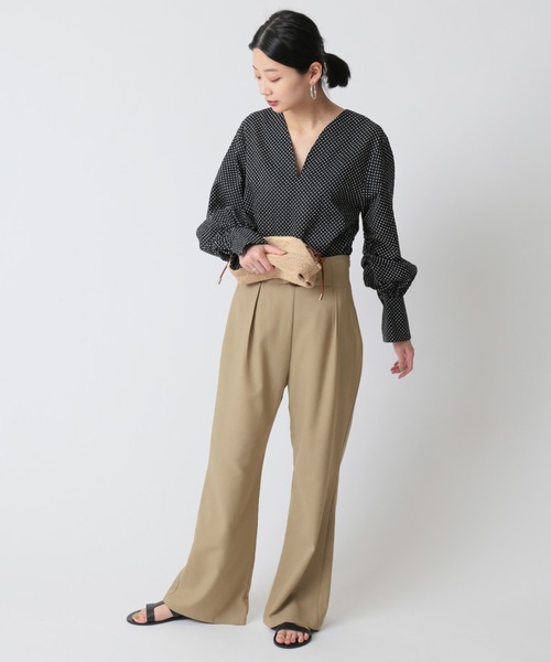 U by SPICK&SPAN（ユーバイスピックアンドスパン）の「ドットハートネックブラウス◆（シャツ/ブラウス・レディース・ホワイト/ブラック・FREE）」の7枚目の写真