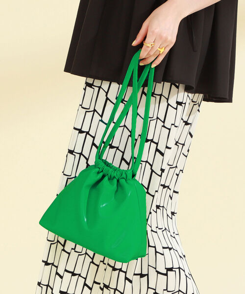 Ray BEAMS（レイビームス）の「Ray BEAMS / 2way 巾着 バッグ（ショルダーバッグ・レディース・ホワイト/ブラック/グリーン・ONE SIZE）」の14枚目の写真