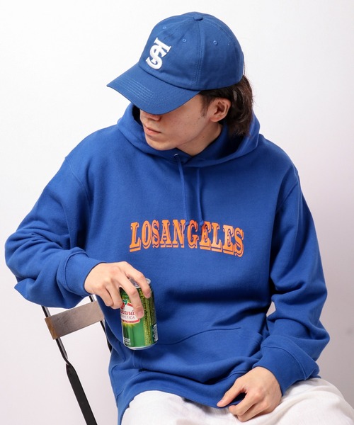 k.u.i(ケーユーアイ)の「MARENGO ビッグサイズカレッジLAカラープルパーカー(パーカー・メンズ・ブルー/ブラック/グリーン/ホワイト・M/L)」の4枚目の写真