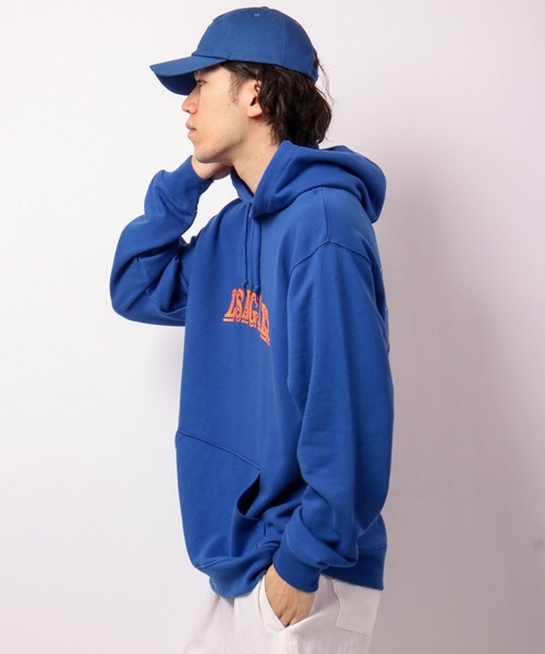 k.u.i(ケーユーアイ)の「MARENGO ビッグサイズカレッジLAカラープルパーカー(パーカー・メンズ・ブルー/ブラック/グリーン/ホワイト・M/L)」の6枚目の写真