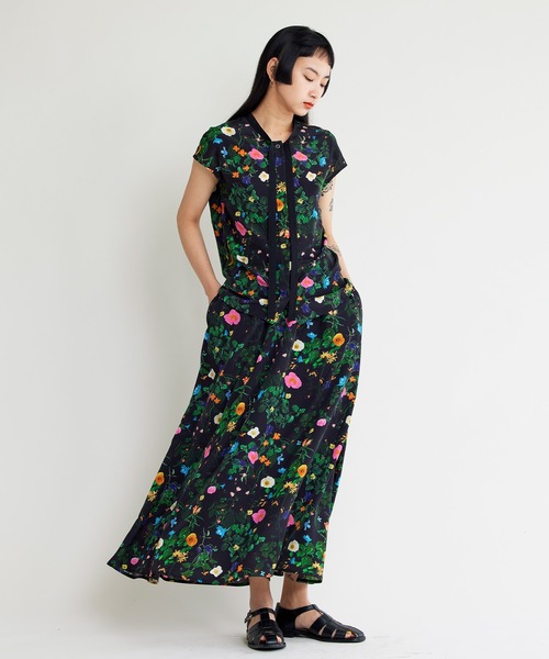 NOISE MAKER（ノイズメーカー）の「ボタニカル柄フレンチスリーブブラウス（シャツ/ブラウス・レディース・ブラック/オフホワイト・FREE）」の16枚目の写真