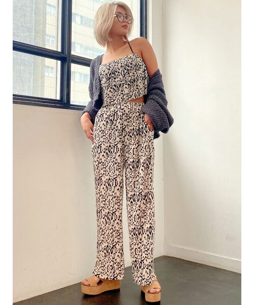 GYDA（ジェイダ）の「【セットアップ着用可】tieredサテンプリーツビスチェ（キャミソール・レディース・その他/その他2/ブラック・FREE）」の4枚目の写真