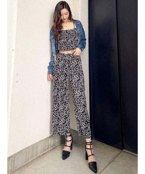 GYDA（ジェイダ）の「【セットアップ着用可】tieredサテンプリーツビスチェ（キャミソール・レディース・その他/その他2/ブラック・FREE）」の16枚目の写真