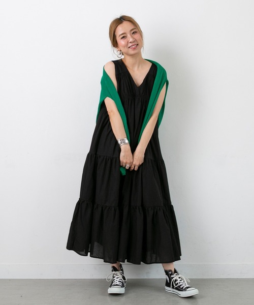 PICHI（ピイチ）の「ノースリーブティアードワンピース（ワンピース・レディース・ブラック/パープル/ピンク/ブルー・MEDIUM/LONG）」の2枚目の写真