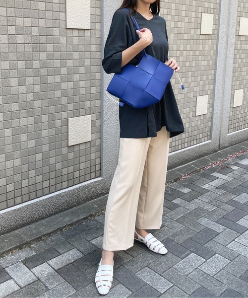 Meli rich（メリーリッチ）の「編み込みショルダートートバッグ（トートバッグ・レディース・カーキ/ブルー/ピンクベージュ・FREE）」の14枚目の写真