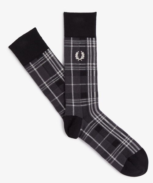 FRED PERRY(フレッドペリー)の「Redacted Tartan Socks(ソックス/靴下・メンズ・グレー/マルーン・6-8)」の1枚目の写真