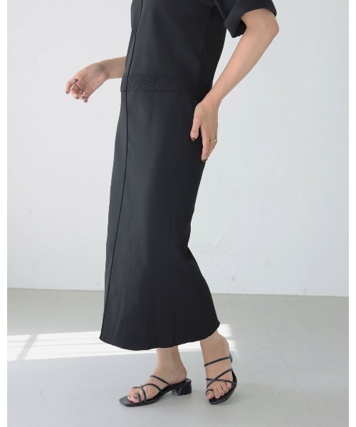 HER CLOSET（ハークローゼット）の「【shemoshelly】ダンボールニットタイトスカート　新色追加（スカート・レディース・ブラック/ネイビー/グリーン/マスタード/ピンクベージュ・M）」の7枚目の写真