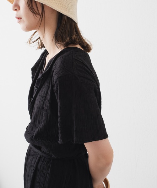 Kastane（カスタネ）の「【WEB限定カラーあり/低身長サイズあり】カットシャーリングワンピース（ワンピース・レディース・ブラック/オレンジ/ブルー/アイボリー・1/0）」の20枚目の写真