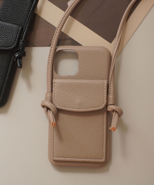 ammy.（エイミードット）の「【 ammy. / エイミードット 】 PU レザー ポケット ショルダーコード 付き  iPhoneケース  iPhoneカバー / 11 , 11pro , 12 , 12pro , 12mini 13 , 13pro , 14 , 14pro 対応（スマホケース/カバー・レディース・ベージュ/ブラック・F/E/B/D/C/A/H/G/I/J）」の7枚目の写真