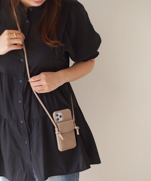 ammy.（エイミードット）の「【 ammy. / エイミードット 】 PU レザー ポケット ショルダーコード 付き  iPhoneケース  iPhoneカバー / 11 , 11pro , 12 , 12pro , 12mini 13 , 13pro , 14 , 14pro 対応（スマホケース/カバー・レディース・ベージュ/ブラック・F/E/B/D/C/A/H/G/I/J）」の11枚目の写真