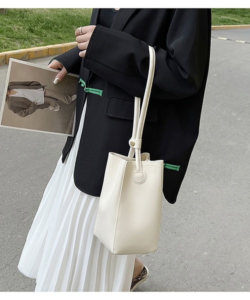LOPASS（ロパス）の「2wayバケットショルダーバッグ（ショルダーバッグ・レディース・ホワイト/ブラック/グリーン・FREE）」の2枚目の写真