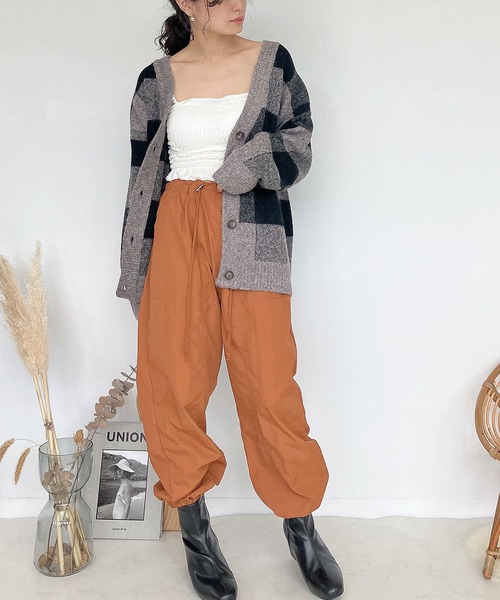 AS KNOW AS plus（アズノゥアズプラス）の「♪ウエストドロスト カーゴパンツ（カーゴパンツ・レディース・ブラック/ブラウン/カーキ・FREE）」の8枚目の写真