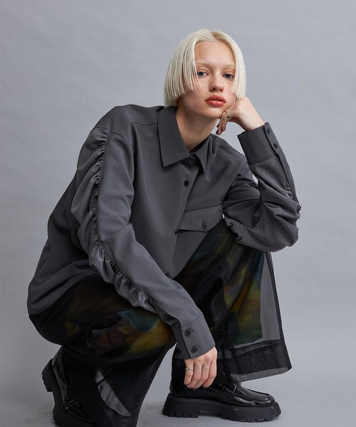 casane(カサネ)の「シャーリングスリーブブラウス(シャツ/ブラウス・レディース・ホワイト/グレー・FREE)」の14枚目の写真