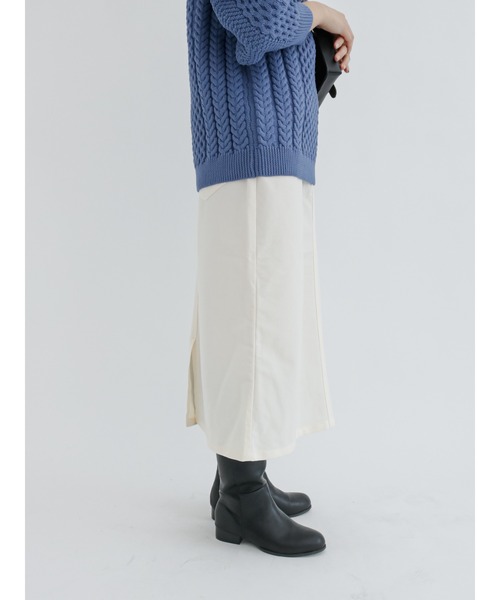 Lugnoncure（ルノンキュール）の「コーデュロイセミタイトスカート（スカート・レディース・チャコール/ベージュ/オレンジ/オフホワイト・MEDIUM/LARGE）」の10枚目の写真