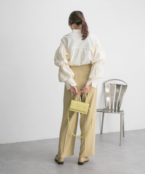 KBF（ケイビーエフ）の「ワンタックスラックスパンツ（その他パンツ・レディース・ベージュ/ブラック/グレー・ONE）」の9枚目の写真