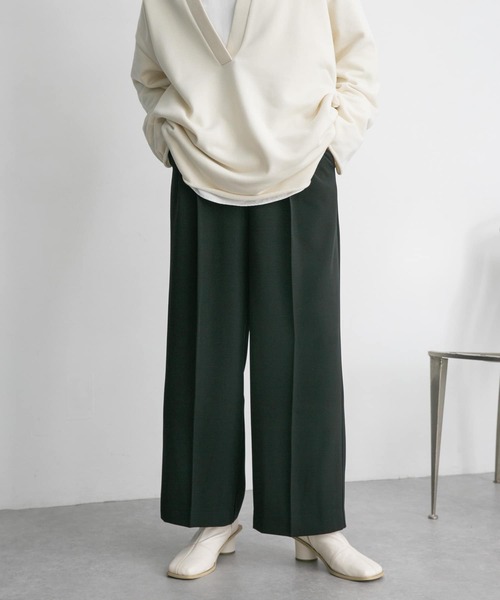 KBF（ケイビーエフ）の「ワンタックスラックスパンツ（その他パンツ・レディース・ベージュ/ブラック/グレー・ONE）」の10枚目の写真