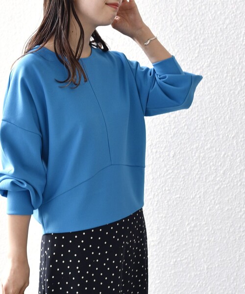 SHIPS(シップス)の「*〈手洗い可能〉ジョーゼット バックギャザー ドルマンプルオーバー◆(Tシャツ/カットソー・レディース・ブラック/ベージュ/オフホワイト/ブルー・ONE SIZE)」の15枚目の写真