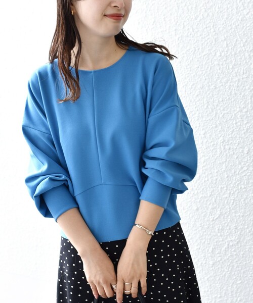 SHIPS（シップス）の「*〈手洗い可能〉ジョーゼット バックギャザー ドルマンプルオーバー◆（Tシャツ/カットソー・レディース・ブラック/ベージュ/オフホワイト/ブルー・ONE SIZE）」の16枚目の写真